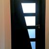 Интериорна врата с покритие от естествен фурнир, цвят черен, в комбинация със стъкло мат /четири различни форми/